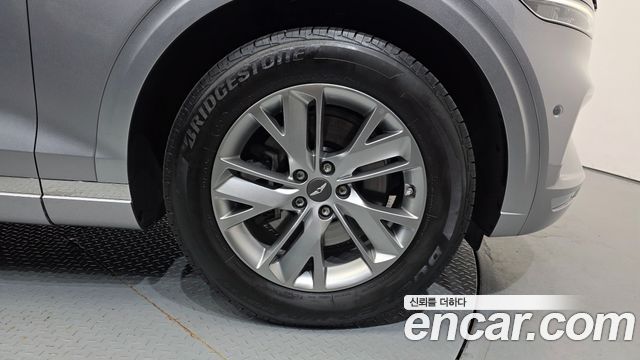 Genesis GV70 2.5T Gasoline 2WD 2024 — фото 5