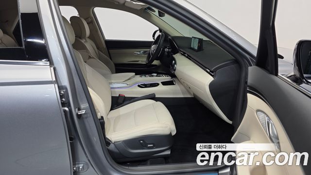 Genesis GV70 2.5T Gasoline 2WD 2024 — фото 11