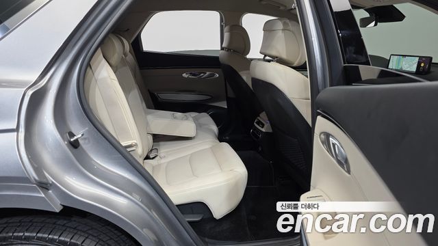 Genesis GV70 2.5T Gasoline 2WD 2024 — фото 12
