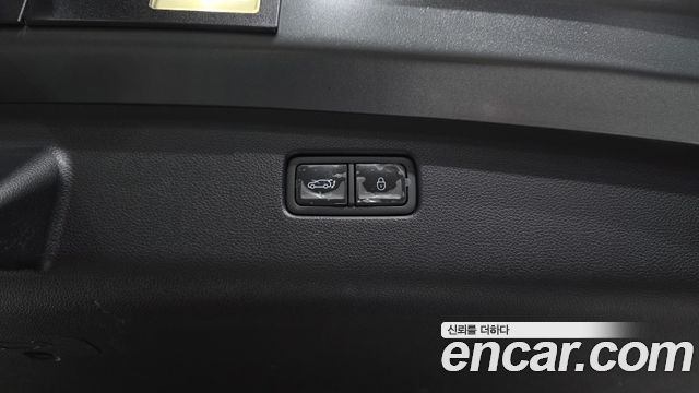 Genesis GV70 2.5T Gasoline 2WD 2024 — фото 32
