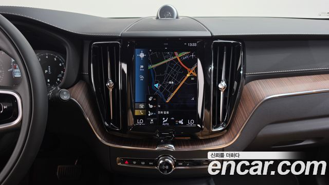 Volvo XC60 (II) B6 Inscirtion 2021 — фото 13