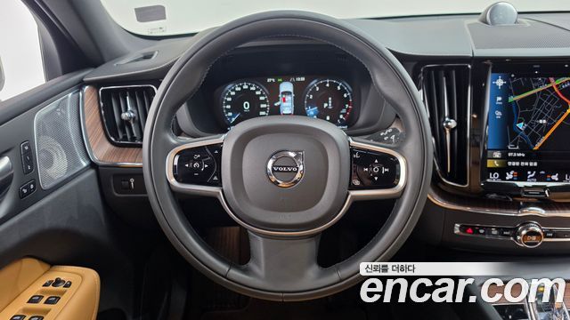 Volvo XC60 (II) B6 Inscirtion 2021 — фото 14