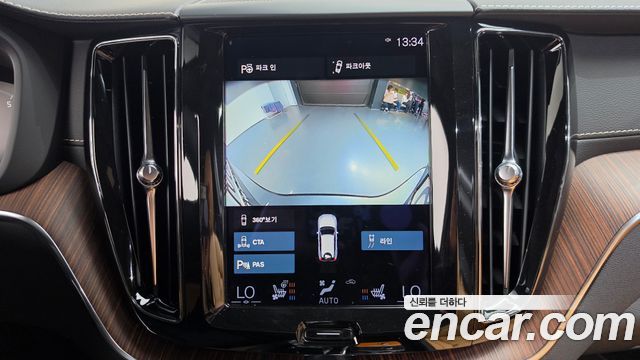 Volvo XC60 (II) B6 Inscirtion 2021 — фото 15