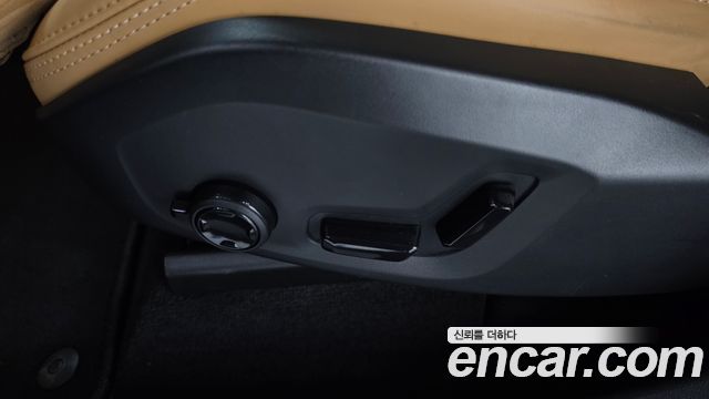 Volvo XC60 (II) B6 Inscirtion 2021 — фото 31