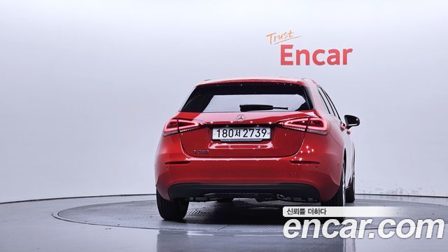 Mercedes-Benz A-Class (W177) A220 Hatchback 2019 — фото 4