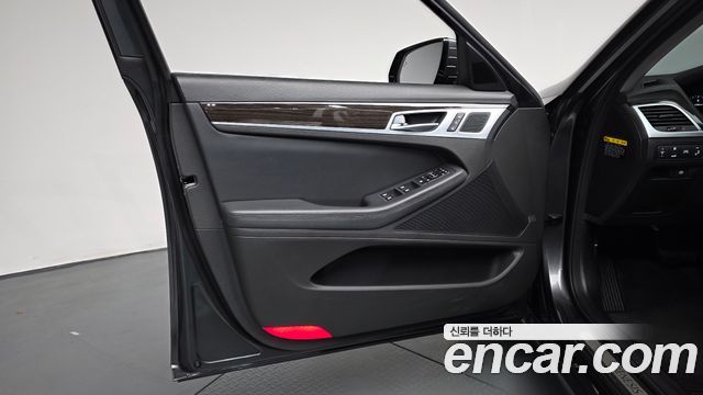 Genesis G80 3.3 GDI Luxury 2018 — фото 30