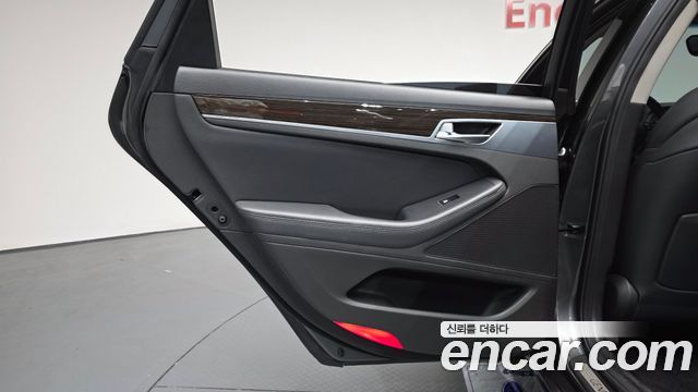 Genesis G80 3.3 GDI Luxury 2018 — фото 31