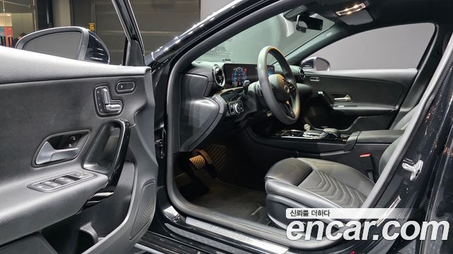 Mercedes-Benz A-Class (W177) A220 Hatchback 2019 — фото 10