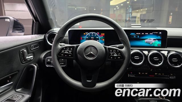 Mercedes-Benz A-Class (W177) A220 Hatchback 2019 — фото 14