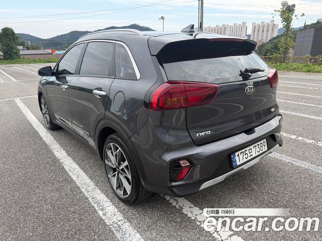 Kia Niro 1.6 HEV Noblesse Special 2021 — фото 2