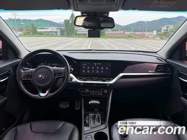 Kia Niro 1.6 HEV Noblesse Special 2021 — фото 7