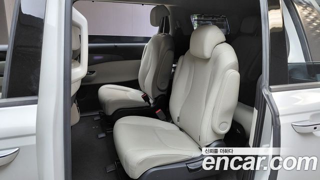 Kia Carnival (IV) Diesel 9-Seater Signature 2023 — фото 12