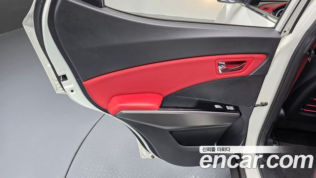 KG Mobility (SsangYong) Tivoli Diesel LX 2WD 2017 — фото 25