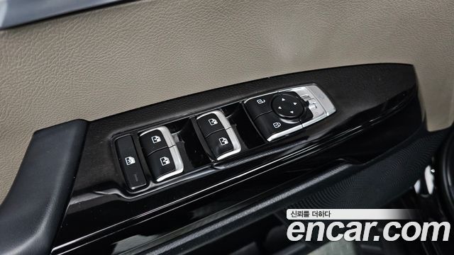Kia Mohave The Master Diesel 3.0 4WD 5-Seater Platinum 2023 — фото 18