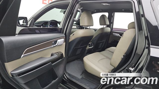 Kia Mohave The Master Diesel 3.0 4WD 5-Seater Platinum 2023 — фото 26