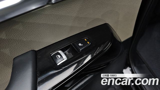 Kia Mohave The Master Diesel 3.0 4WD 5-Seater Platinum 2023 — фото 29