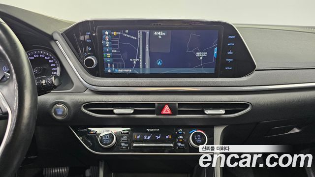 Hyundai Sonata (DN8) 2.0 LPG(rental car) Smart 2020 — фото 17