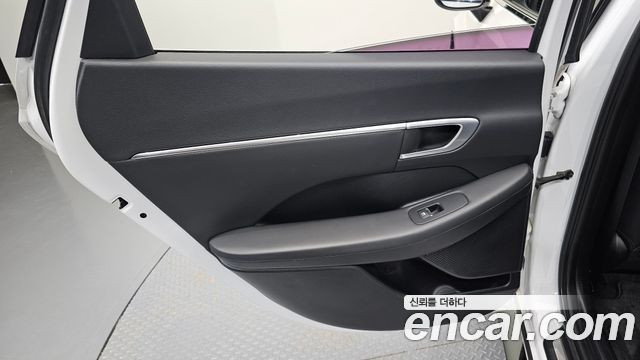 Hyundai Sonata (DN8) 2.0 LPG(rental car) Smart 2020 — фото 31