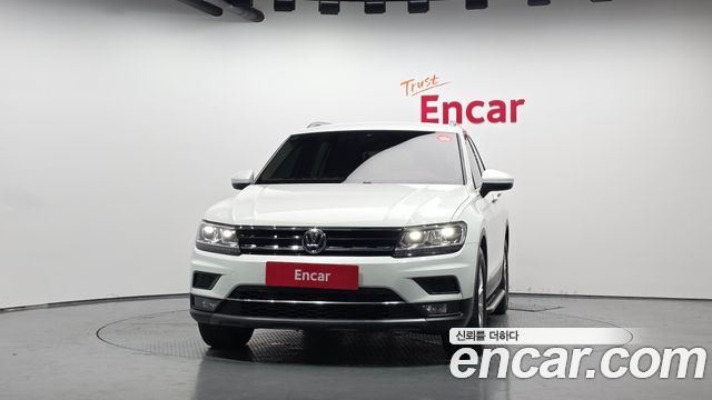 Volkswagen Tiguan (II) 2.0 TDI Premium 2018 — фото 3