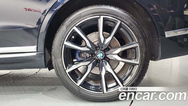 BMW X7 (G07) xDrive 40i M Sport 6STR 2021 — фото 21