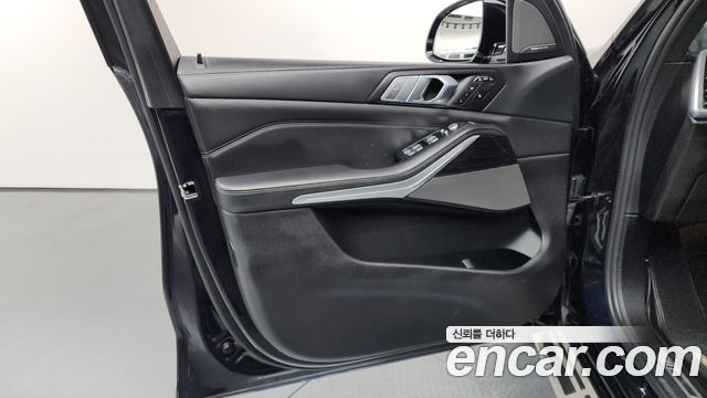 BMW X7 (G07) xDrive 40i M Sport 6STR 2021 — фото 24
