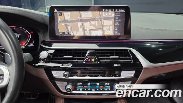 BMW 5 Series (G30) 530i M Sport Package 2022 — фото 6