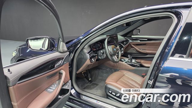 BMW 5 Series (G30) 530i M Sport Package 2022 — фото 9