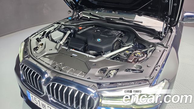 BMW 5 Series (G30) 530i M Sport Package 2022 — фото 24