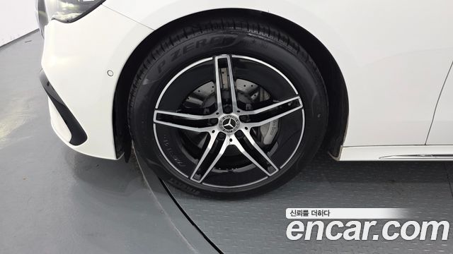 Mercedes-Benz E-Class (W214) E300 4MATIC AMG Line 2026 — фото 5