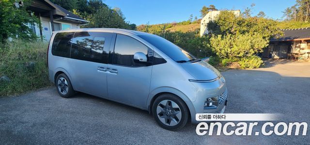 Hyundai Staria L3.5 Tourer 11-Seater Modern 2022 — фото 2