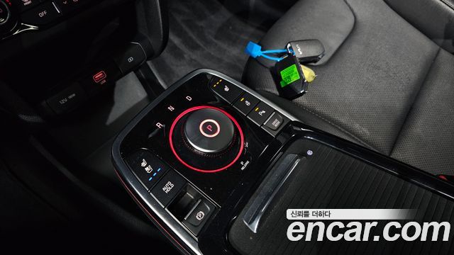 Kia Niro Plus Air 2023 — фото 8