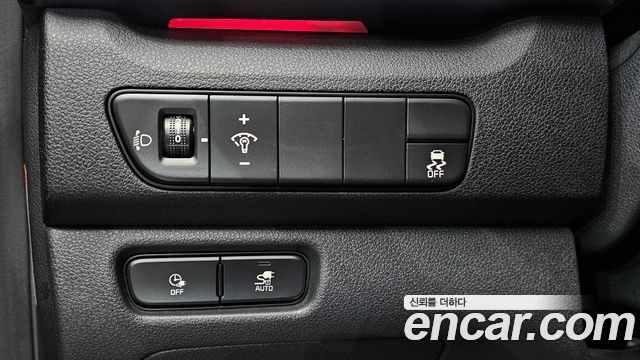 Kia Niro Plus Air 2023 — фото 15
