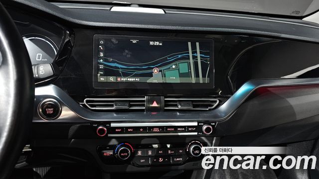 Kia Niro Plus Air 2023 — фото 17