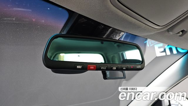 Kia Niro Plus Air 2023 — фото 20