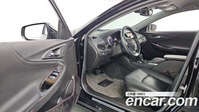 Chevrolet Malibu 2.0 Turbo Perfect Black 2020 — фото 10