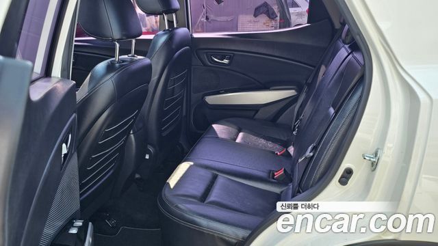 KG Mobility (SsangYong) Tivoli Diesel LX 2WD 2016 — фото 8