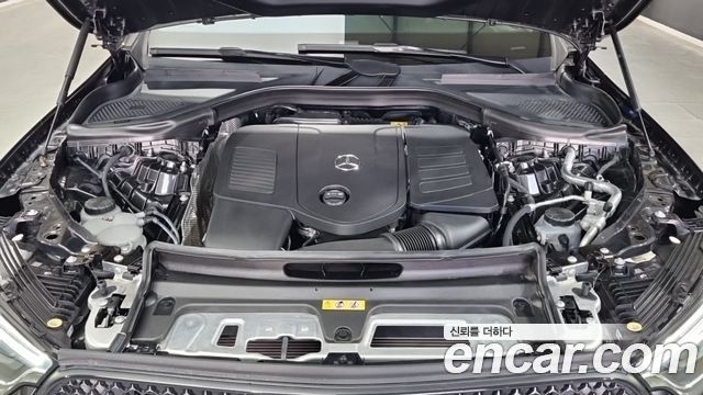 Mercedes-Benz GLC-Class (X254) GLC300 4MATIC Coupe 2024 — фото 6