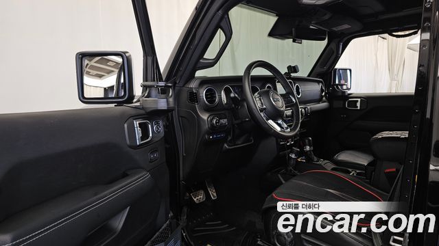 Jeep Wrangler (JL) 2.0 Overland Power Top 4Door 4xe 2023 — фото 10