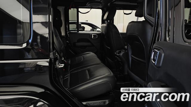 Jeep Wrangler (JL) 2.0 Overland Power Top 4Door 4xe 2023 — фото 12