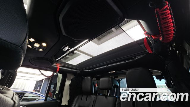 Jeep Wrangler (JL) 2.0 Overland Power Top 4Door 4xe 2023 — фото 17