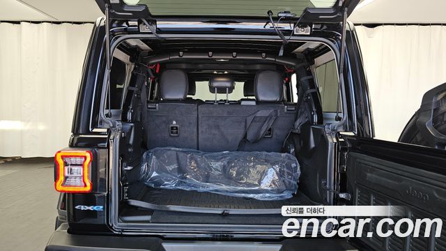 Jeep Wrangler (JL) 2.0 Overland Power Top 4Door 4xe 2023 — фото 20