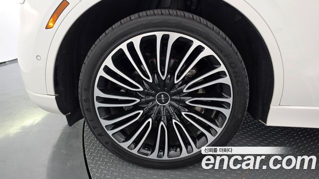 Lincoln Aviator (II) 3.0 Black Label AWD 2021 — фото 5