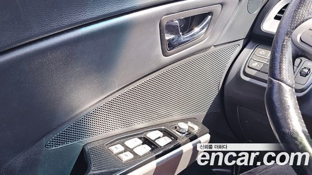 KG Mobility (SsangYong) Tivoli Diesel LX 2WD 2016 — фото 18