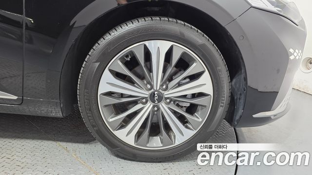 Kia K8 Hybrid Signature Special 2023 — фото 21