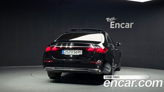 Mercedes-Benz E-Class (W214) E300 4MATIC Exclusive 2024 — фото 4