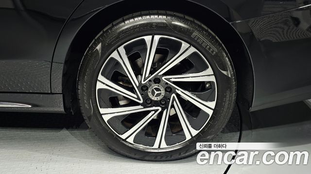 Mercedes-Benz E-Class (W214) E300 4MATIC Exclusive 2024 — фото 21