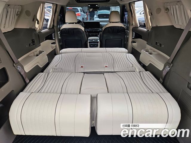 Kia Carnival (IV) Gasoline 4-Seater Hi-Limousine (Special) 2021 — фото 10