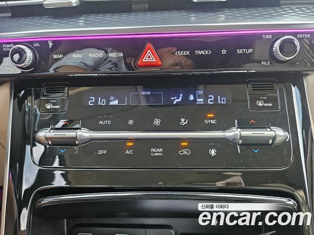 Kia Carnival (IV) Gasoline 4-Seater Hi-Limousine (Special) 2021 — фото 18
