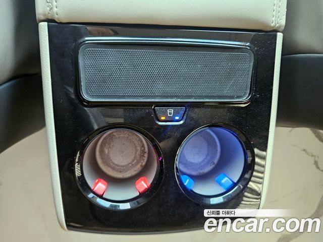 Kia Carnival (IV) Gasoline 4-Seater Hi-Limousine (Special) 2021 — фото 19