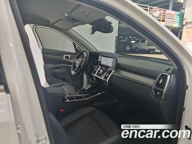 Kia Sorento (IV) Gasoline 2.5T 2WD Prestige 2023 — фото 19